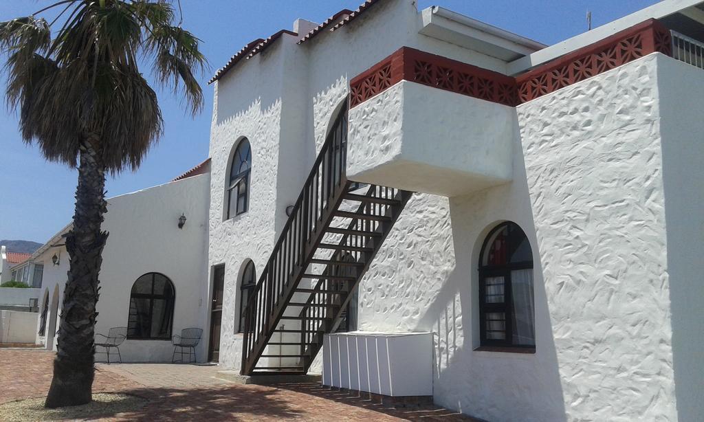 Oom Piet Accommodation Gansbaai Exterior photo